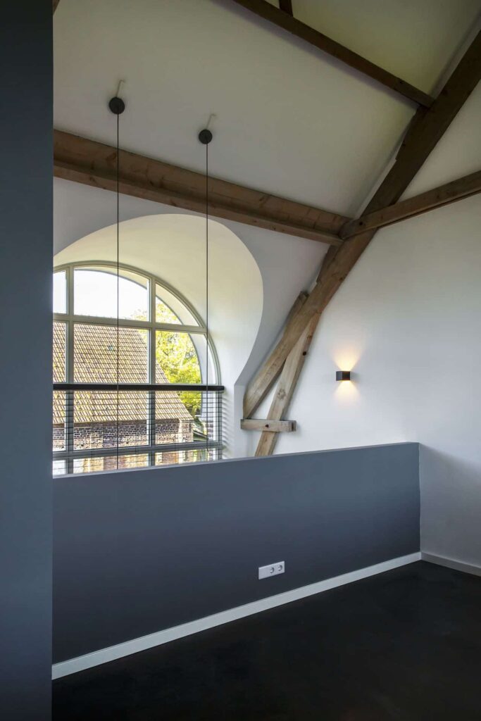 Gevlinderde betonvloer in Haler