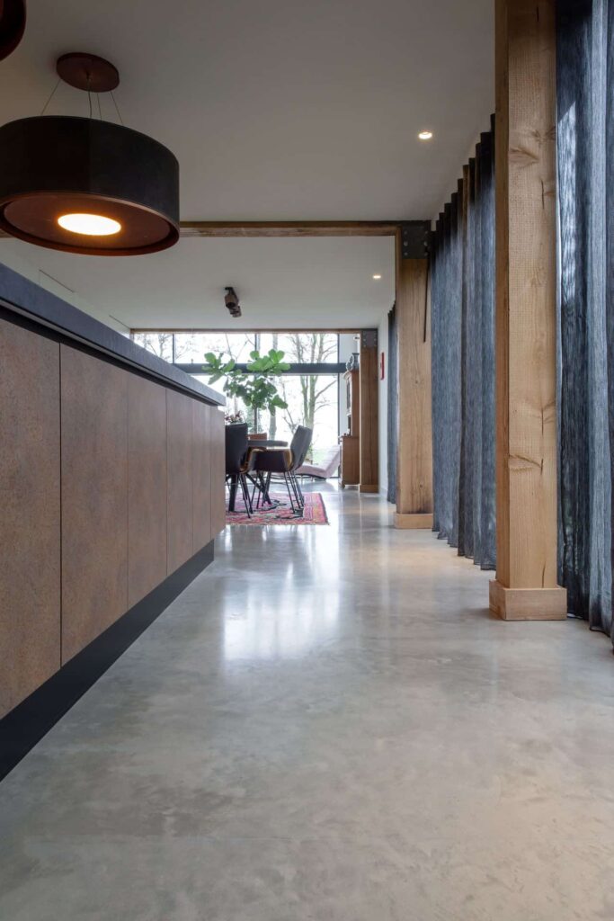 gevlinderde betonvloer in Lewedorp 4