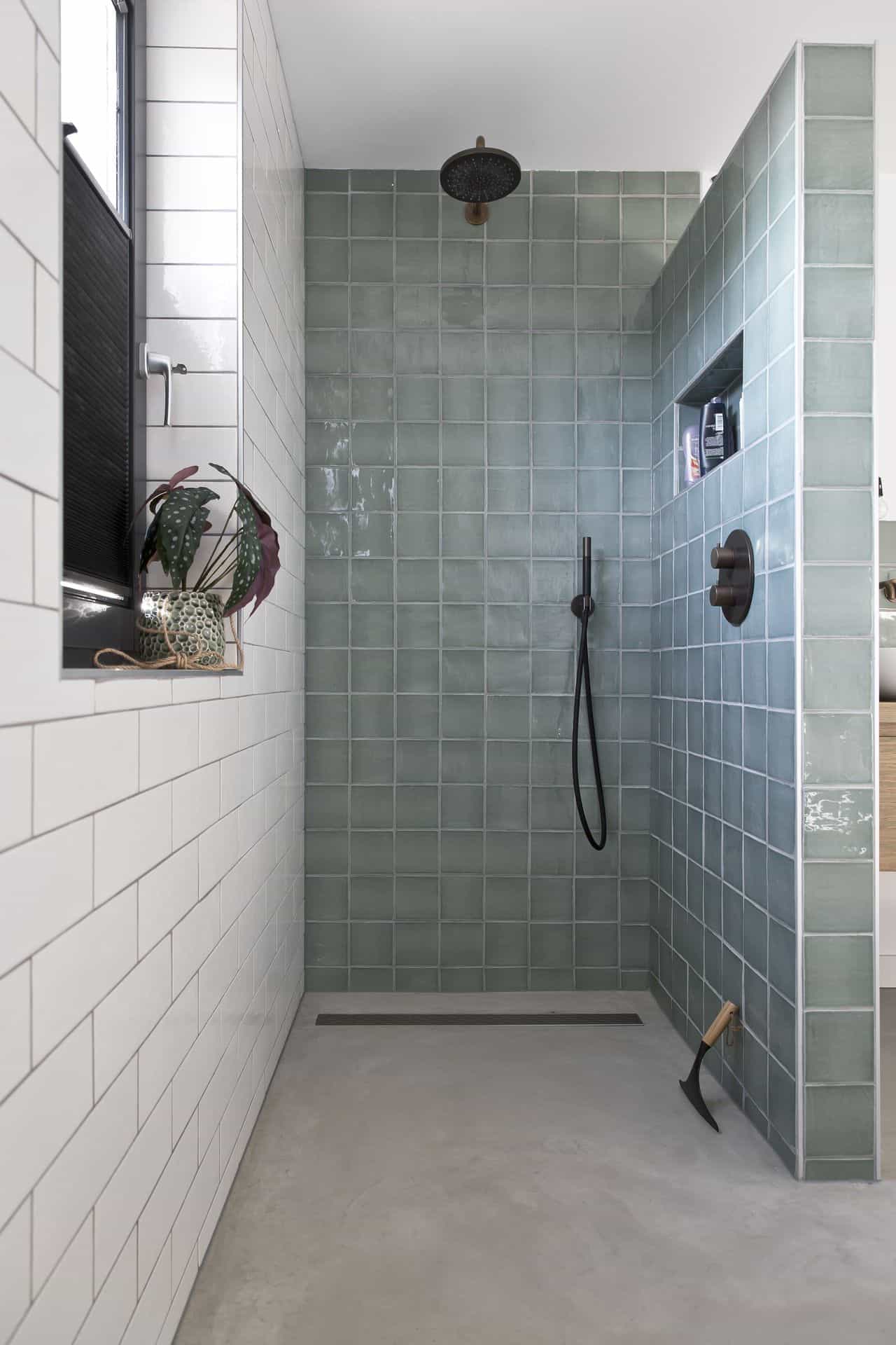 Van God steno Lodge 8x inspiratie: betonlook badkamer